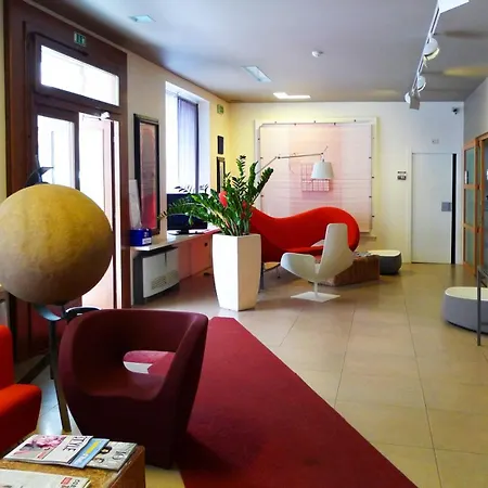 ホテル コロンビア