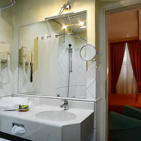 Colombia Otel Trieste