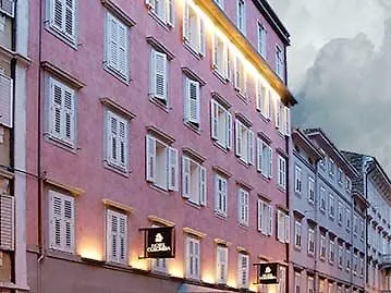 Colombia فندق ترييستي