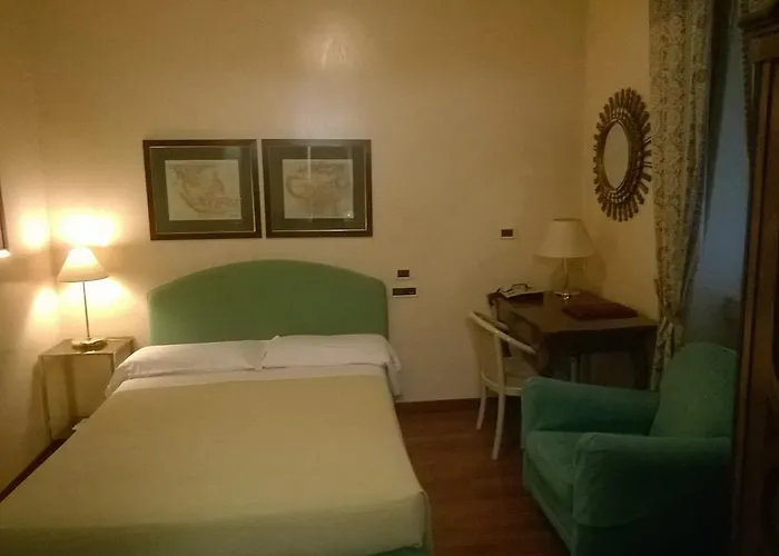 コロンビア ホテル