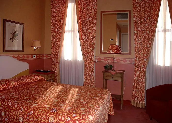 ホテル コロンビア 3*