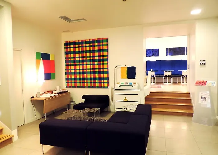 コロンビア ホテル 3*